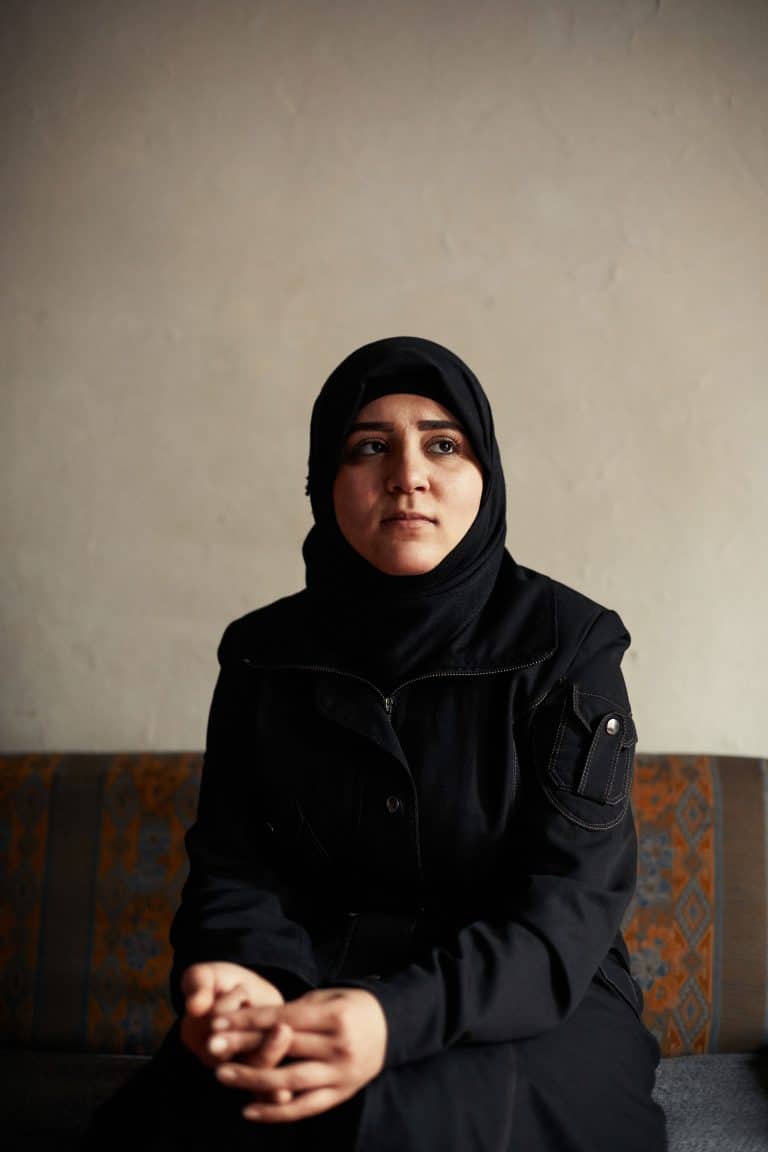 Asmaa (21) (eng) - Portraits of Power